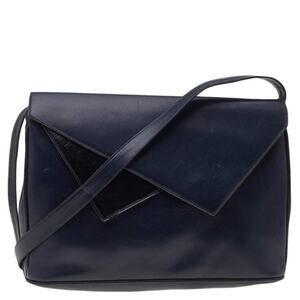 Vintage Women Designer Salvatore Ferragamo Blue/Black Leather Flap Crossbody Bag